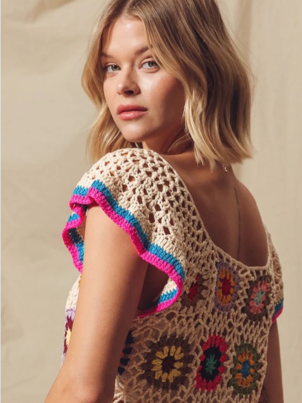So Me Womens Granny Square Crochet Top Size M Oatmeal Boho Patchwork Festival - Picture 5 of 9